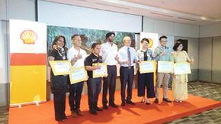 Shell presents financial grants to three Sabah groups 